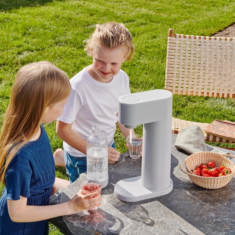 Mysoda Woody Sparkling Water Maker - Soda Streaming Machine Silent Carbonated Water Machine Robust Long-Lasting Aluminium Soda Maker 1L Water Bottle Without CO2 Cylinder - White Soda Machine - Image 2